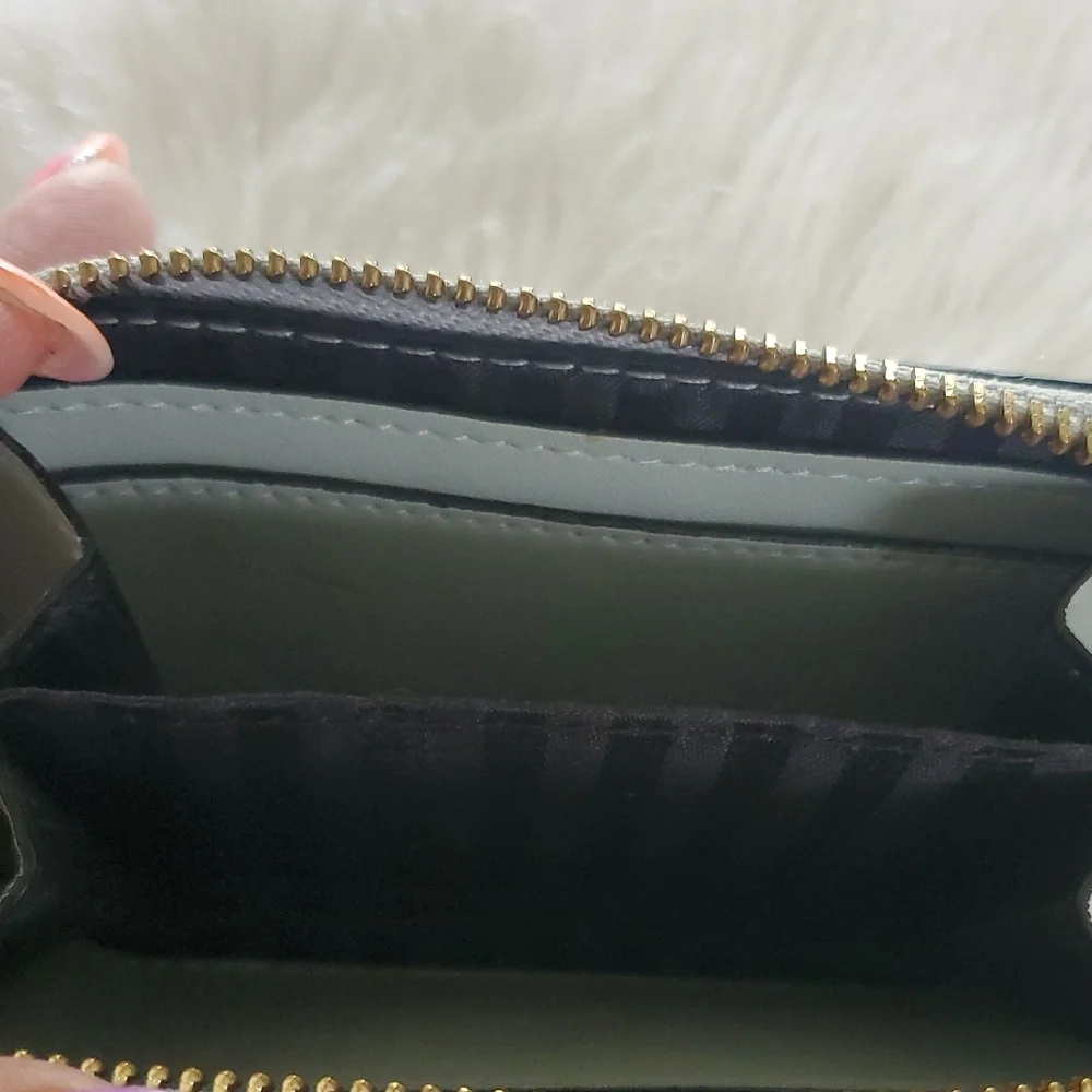 Victoria's Secret Mint Green Crocodile Textured Wallet - Picture 6 of 8
